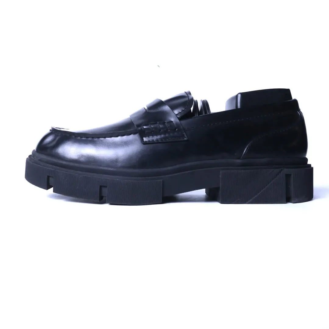 ZARA. . Vagabond Cosmo Loafers