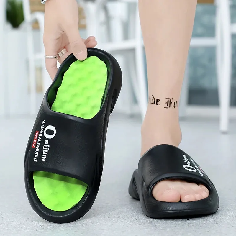 2024 New Men Massage Slippers Slides Indoor Outdoor Sandals Beach Casual Shoes Comfortable Sole Men's Slippers Big Size 38-47 Cow Slippers