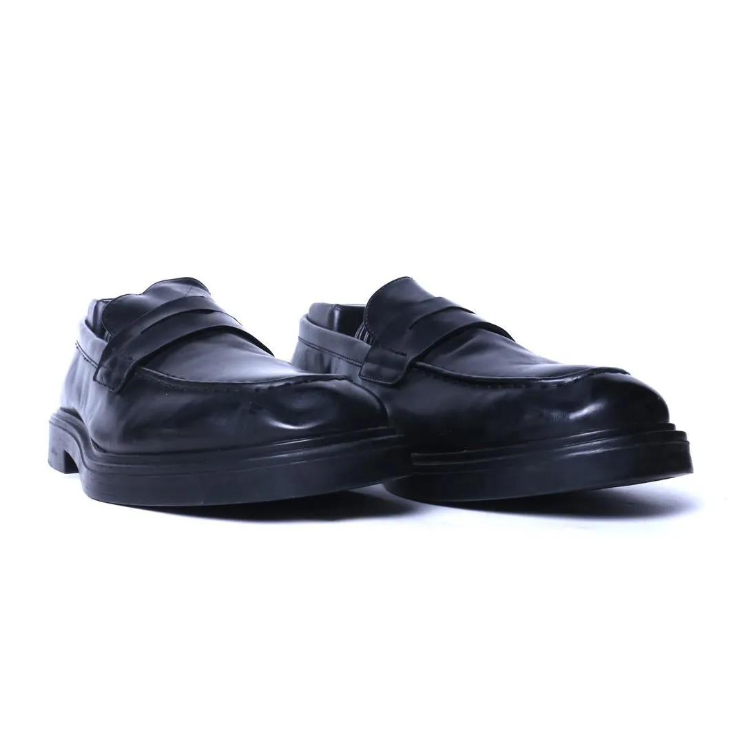 ZARA. . Pink Loafers